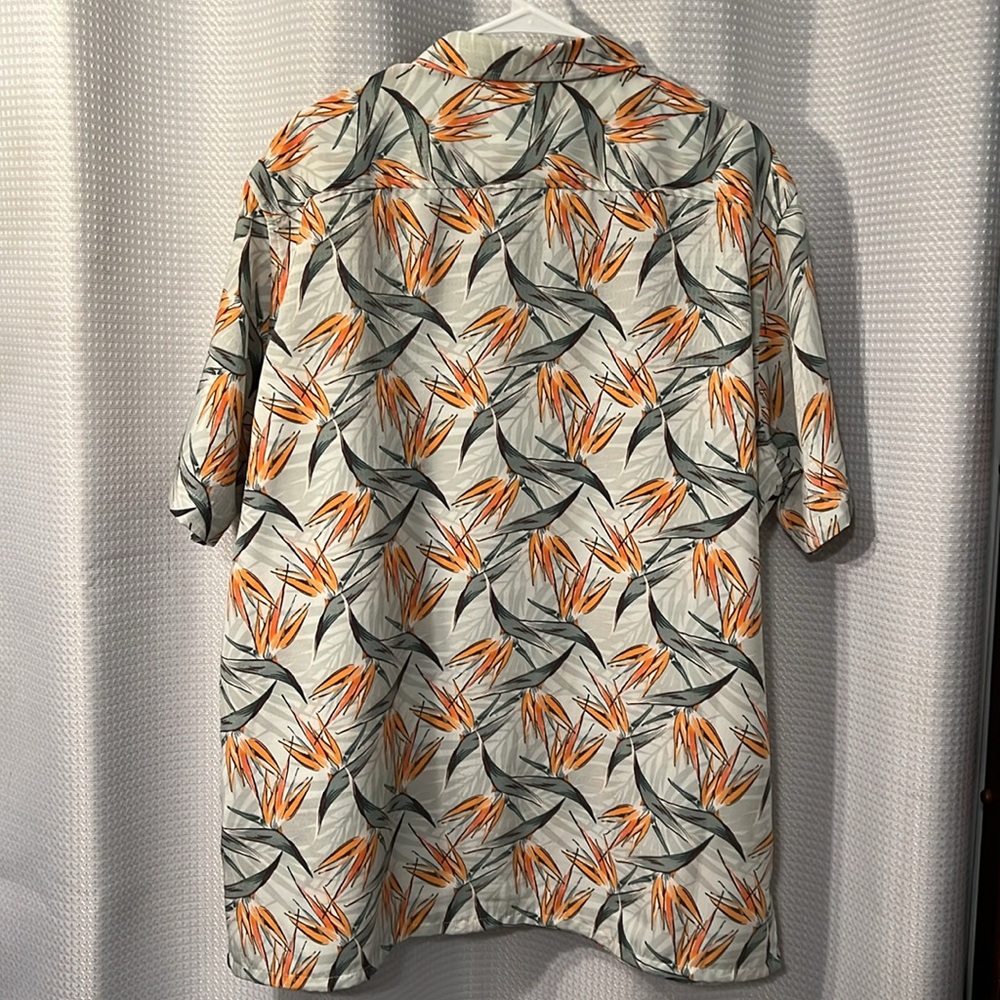 Croft & Barrow Easy Care Men’s size XL Button Down Collared Hawaiian Shirt. - Picture 2 of 10
